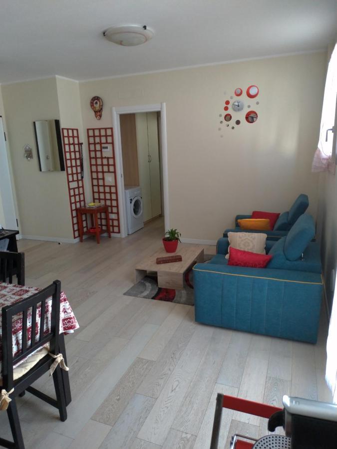 Peschiera Appartamenti Vacanze เปสเคียรา เดล การ์ดา ภายนอก รูปภาพ