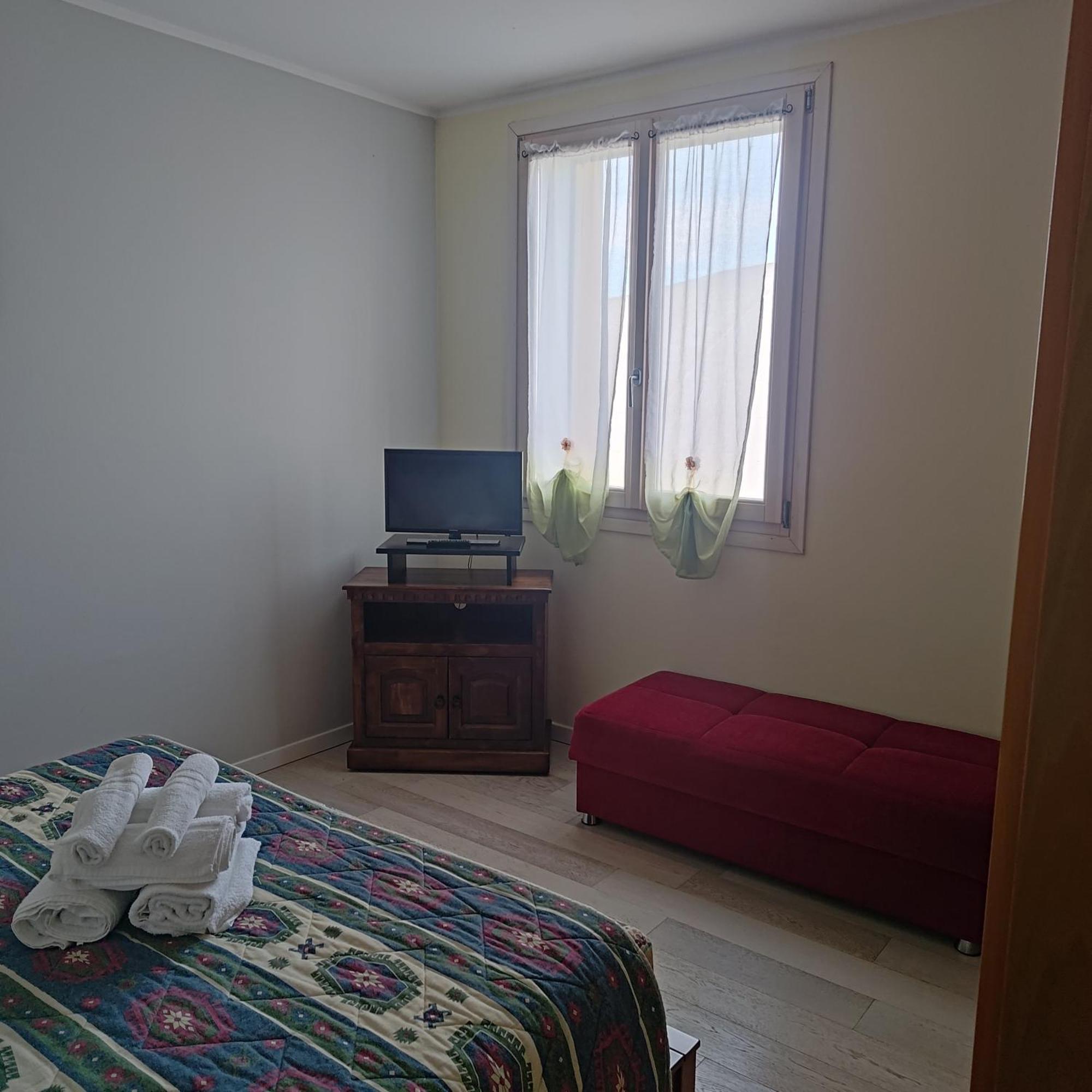 Peschiera Appartamenti Vacanze เปสเคียรา เดล การ์ดา ภายนอก รูปภาพ