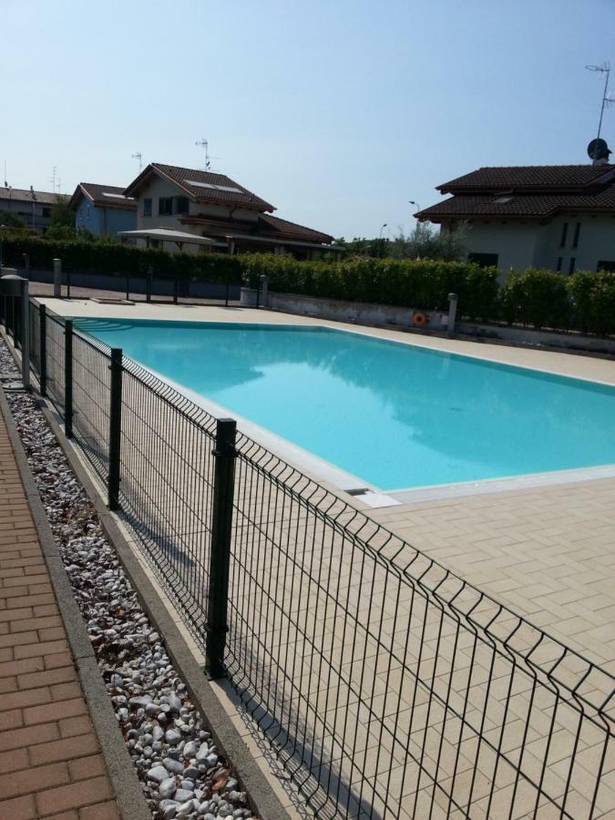 Peschiera Appartamenti Vacanze เปสเคียรา เดล การ์ดา ภายนอก รูปภาพ